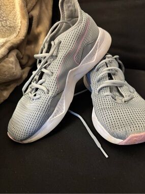 Puma Women's Light Gray Mesh Sneakers with Pink Trim